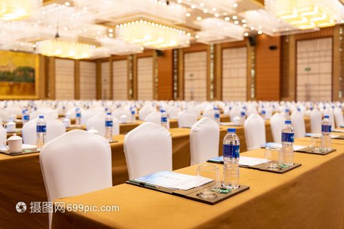 高效會議，從專業(yè)空間開始——酒店會議室，您的理想之選